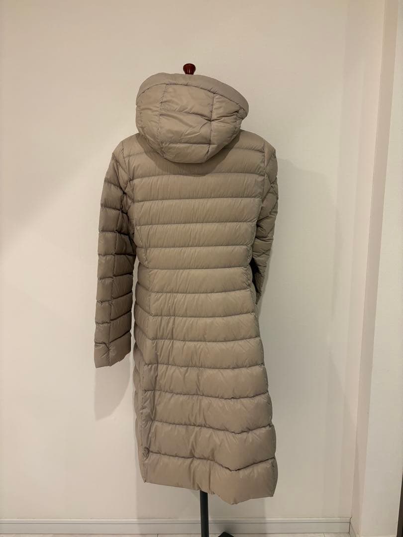 【タグ付き新品】ウルトラライトダウンコート　ベージュM