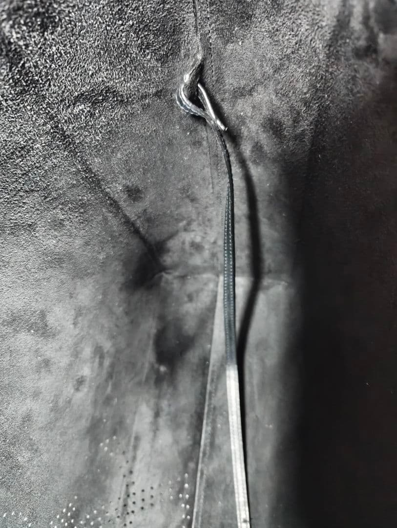 サン・ローラン　パンチングトートバッグ　黒