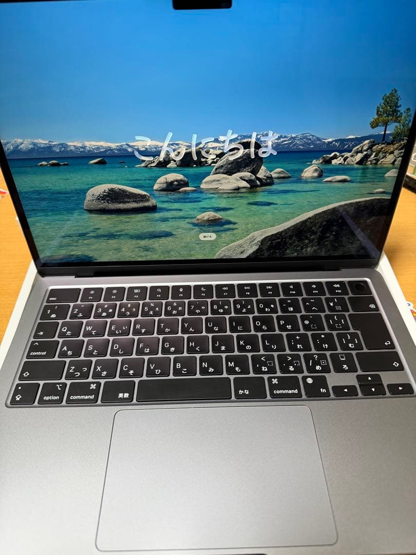 MacBook Air (M2, 2022) 8GB SSD256GB13インチ