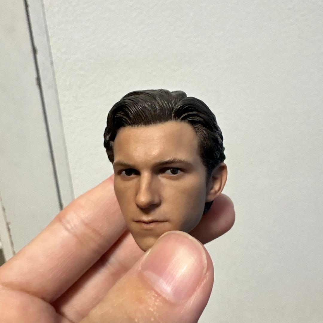 hot toys 箱付き　スパイダーマン フィギュア 可動式 付属品付き