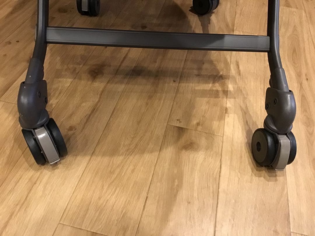 コンビ　ネムリラオートスィングBEDiおやすみドーム