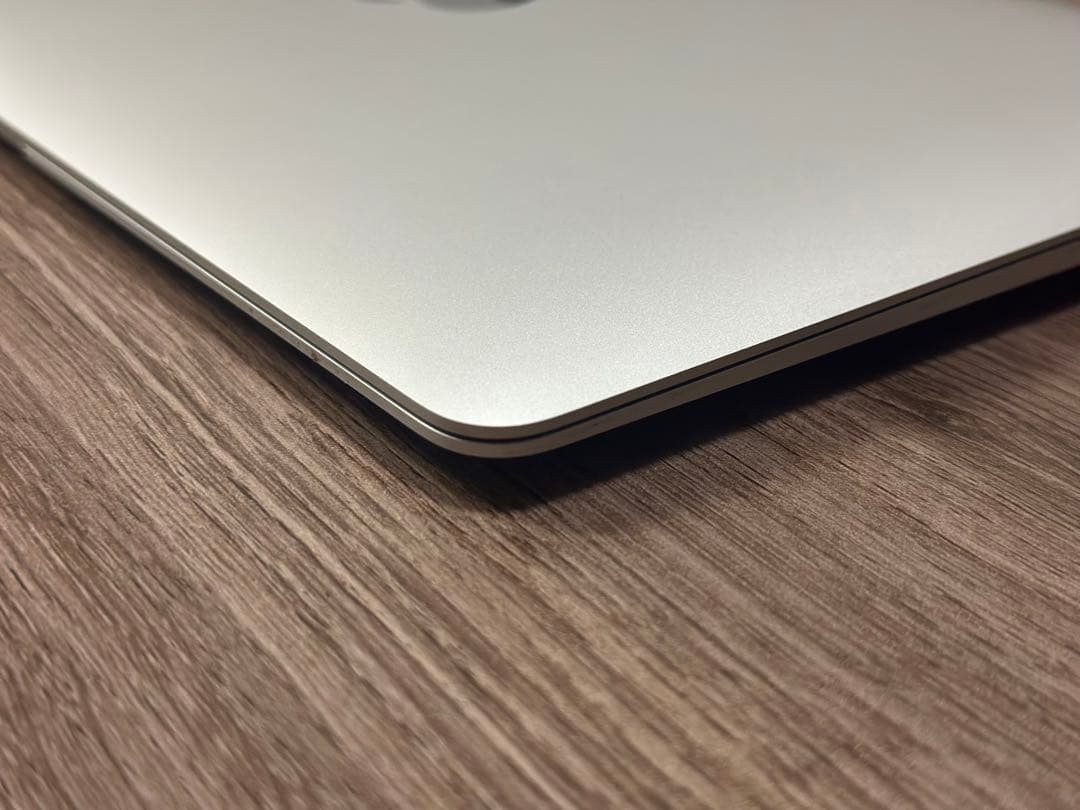 Apple MacBook シルバー