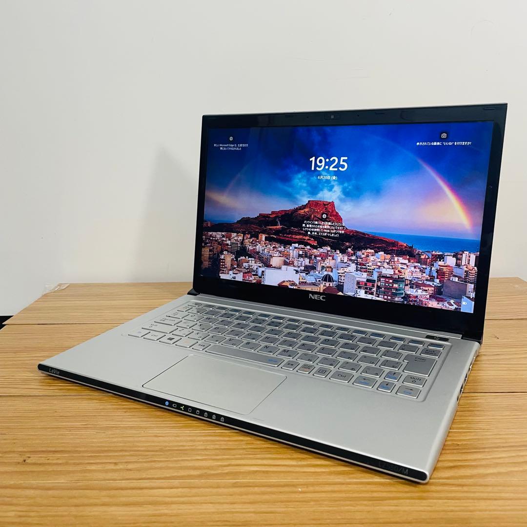 NEC　超薄15ミリ870グラムi5 SSD Windows11カメラWi-Fi