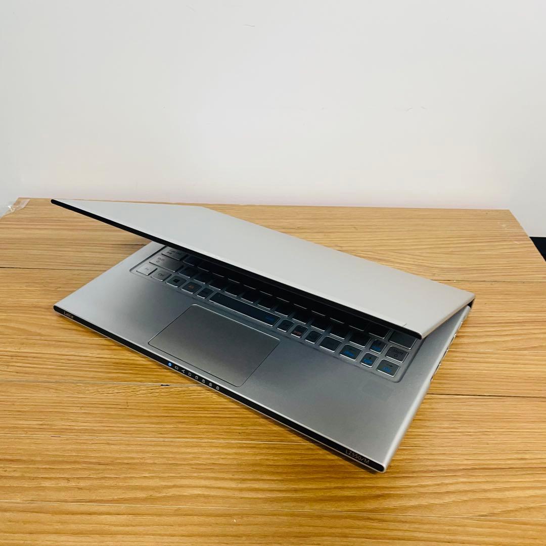 NEC　超薄15ミリ870グラムi5 SSD Windows11カメラWi-Fi