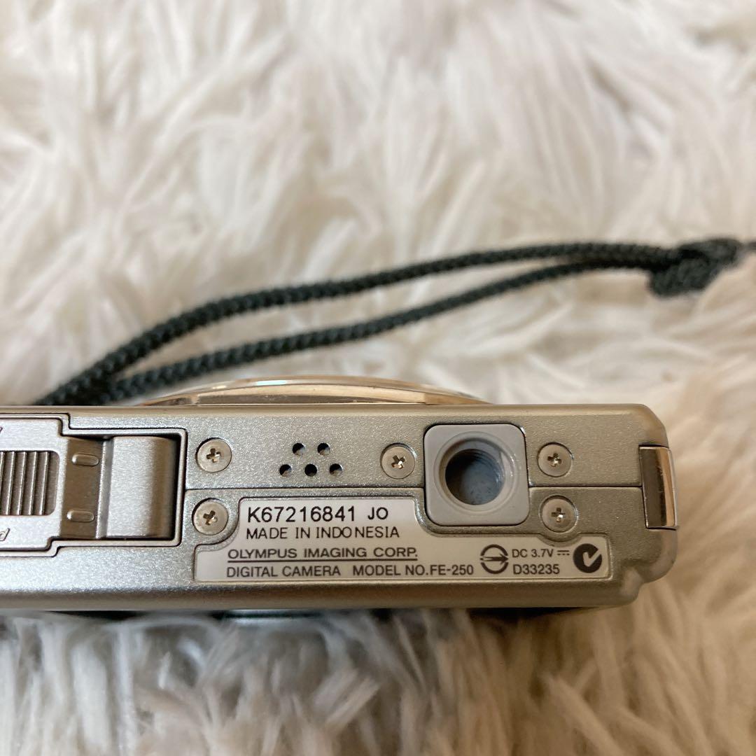 OLYMPUS fe-250 デジタルカメラ