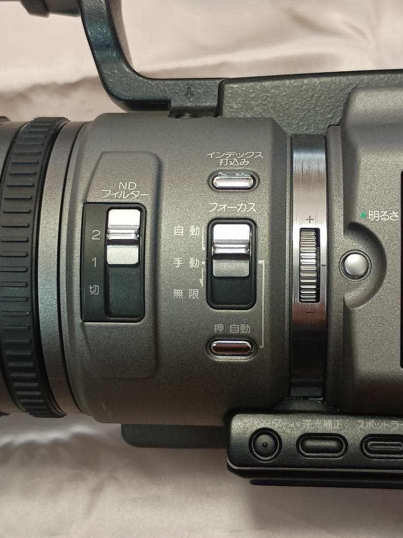 SONY DCR-VX2100 ビデオカメラ 3CCD ハンディカム