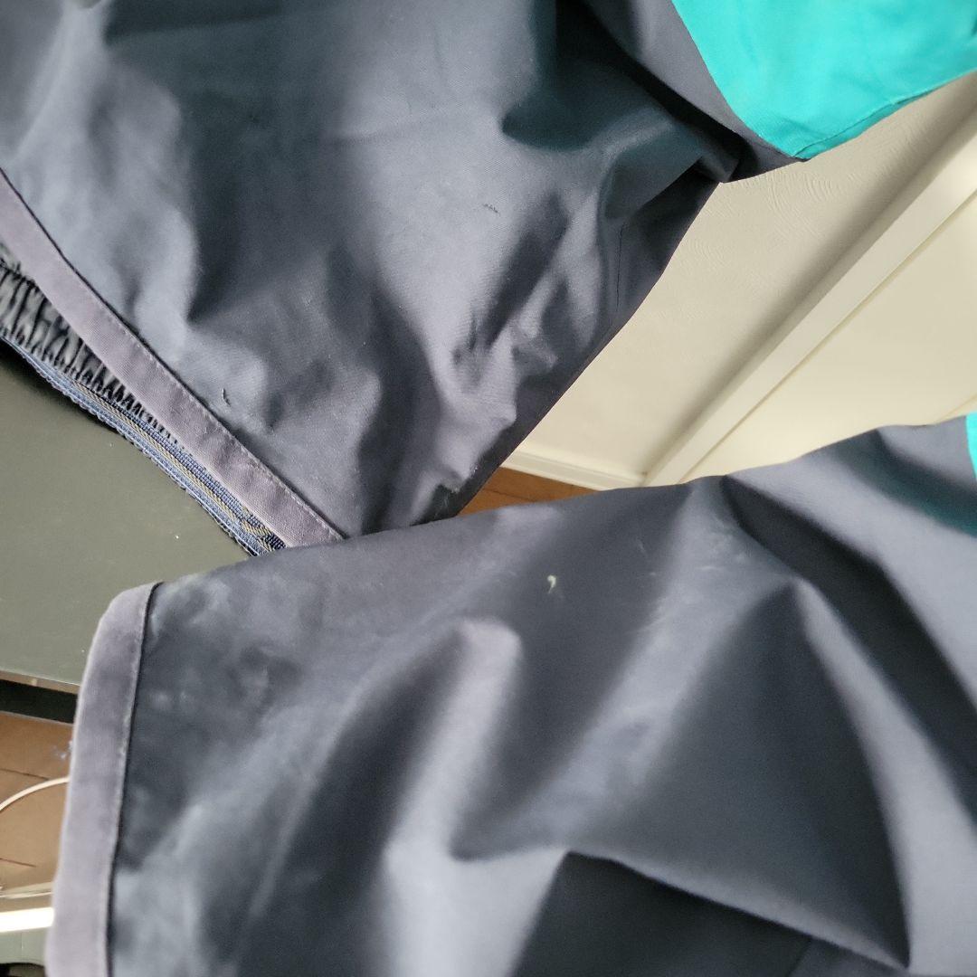 週末値引き❗Quiksilver スノーボードウェア L　上下　スキー