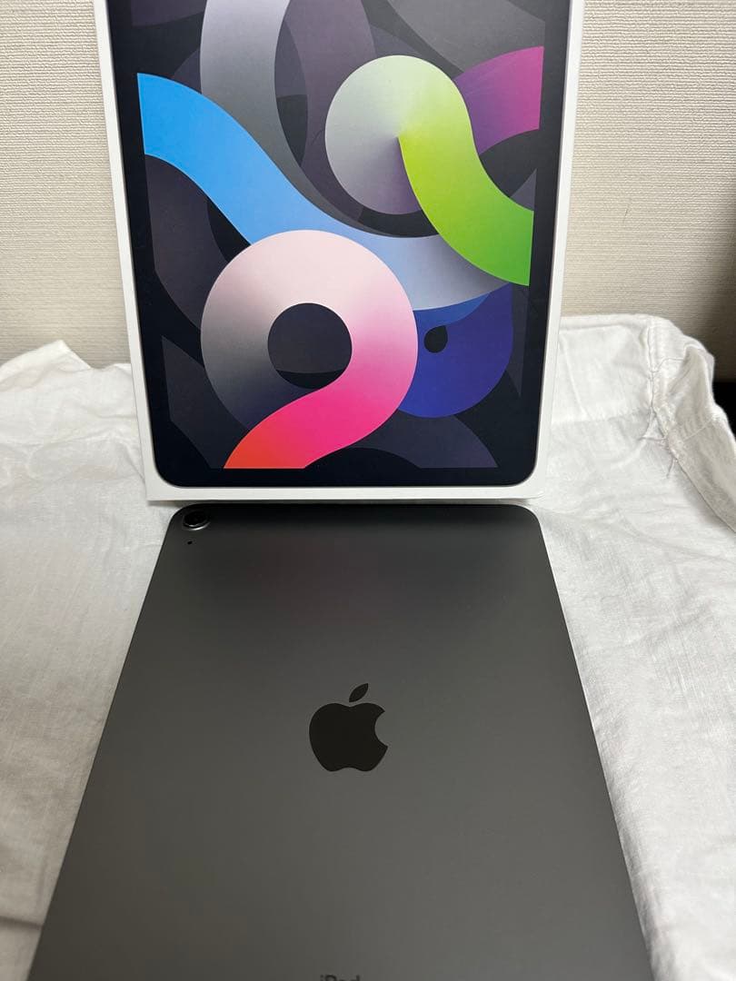 【美品】iPad Air 第4世代 256GB Wi-Fi箱付きバッテリー82