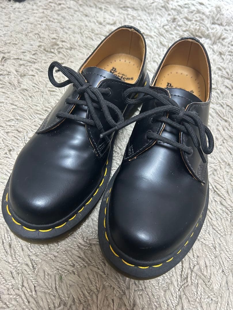 Dr. Martens ブラック ローファー G807V UK4