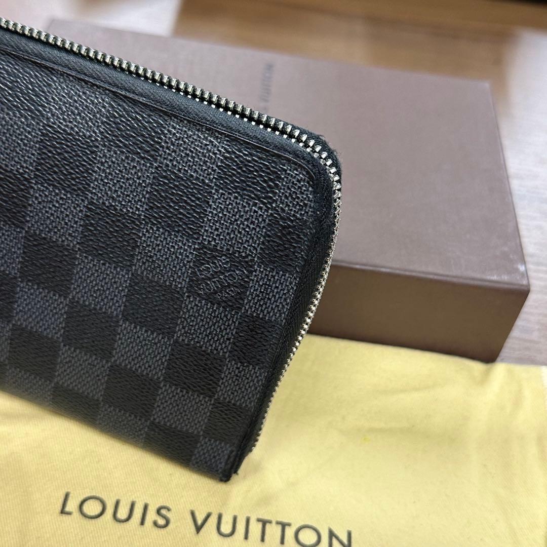 ルイヴィトン　ダミエ　グラフィット　長財布　ジッピーウォレット　オーガナイザー