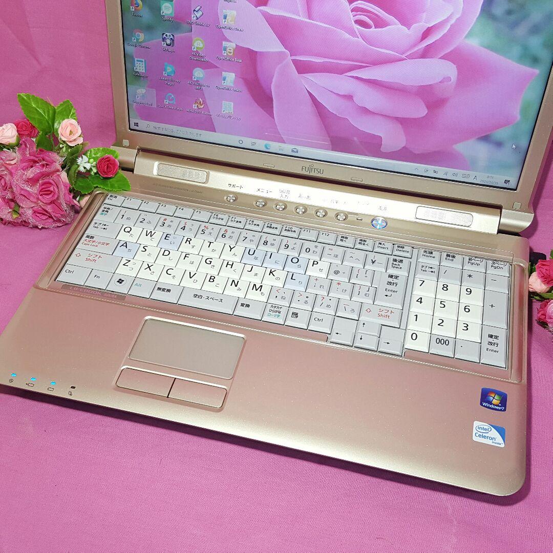 ♥Win10♥メモリ4G✦大容量✦WEBカメラ✦タッチパネル搭載✦Office