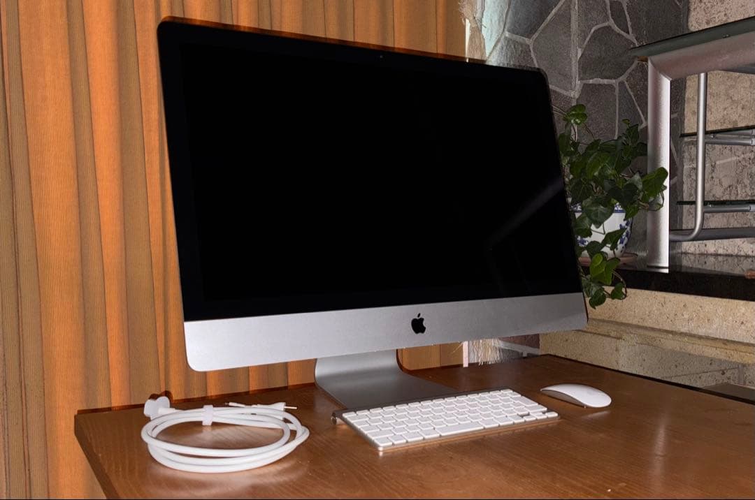 起動が速いSSD(2TB)搭載！　 iMac27インチ Retina 5K