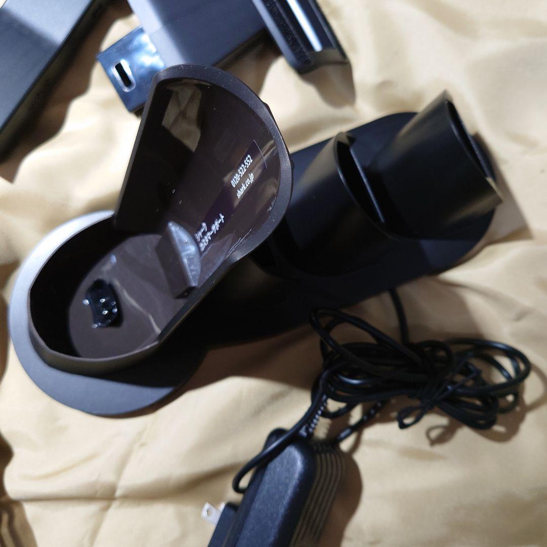 ヨ*ー様 Shark掃除機。EVOPOWER EX 充電式ハンディクリーナー、W