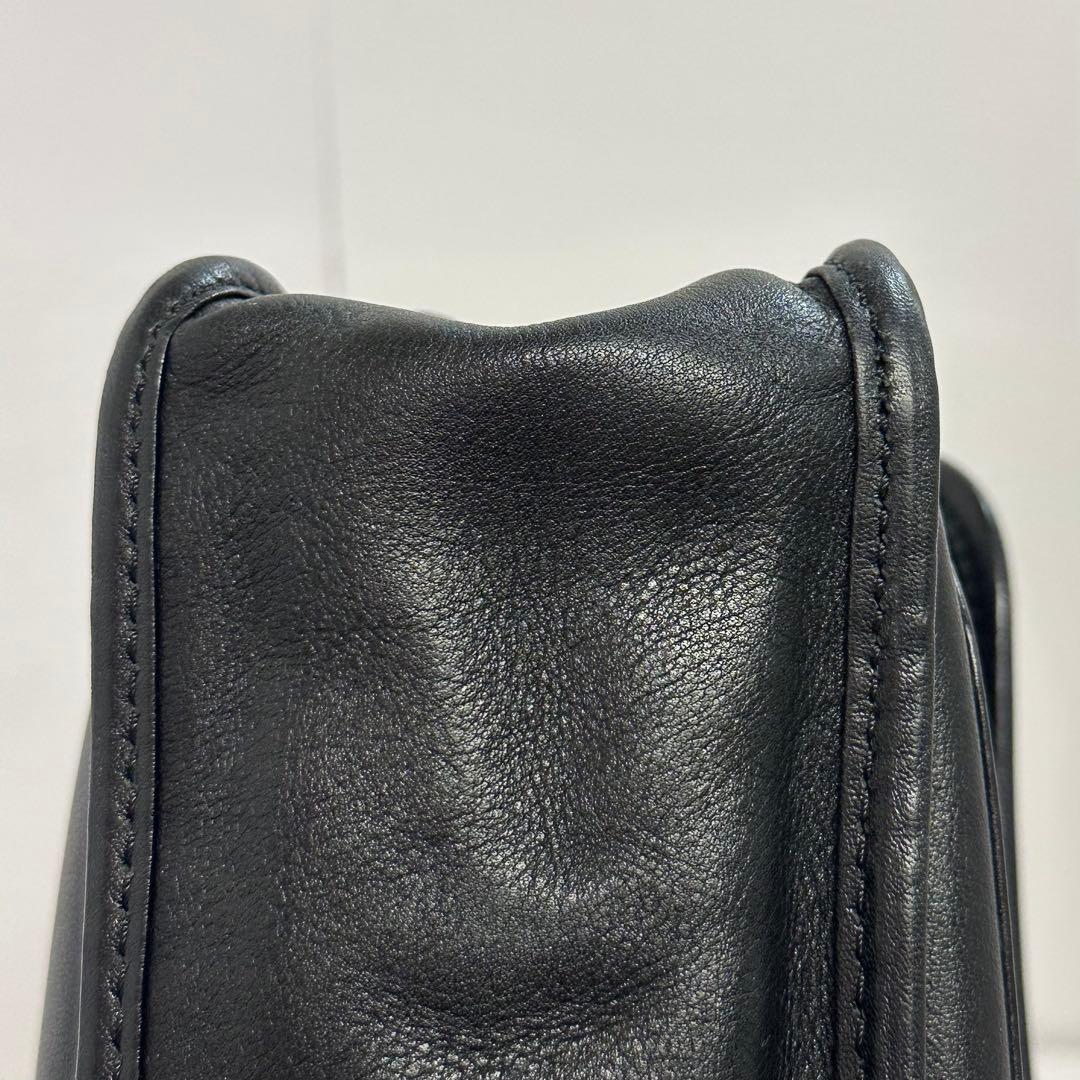 美品‼️ロエベ アナグラムロゴ レザーショルダーバッグ ブラック 黒 本革