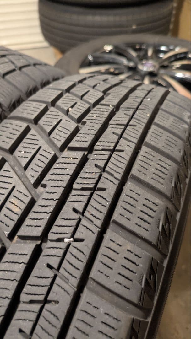 スタッドレス 2022年タイヤ 15インチ 送料込み アイスガードトヨタ等