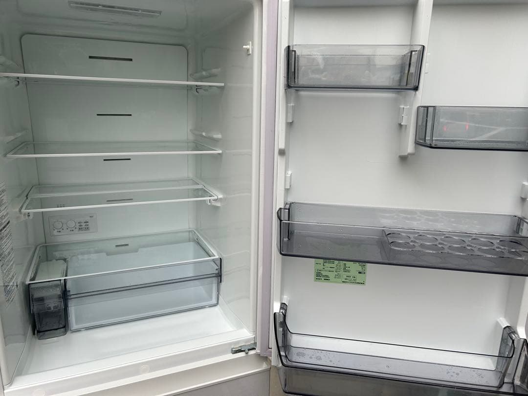 ✨美品✨2022年製　TOSHIBA 冷蔵庫　3ドア　356L