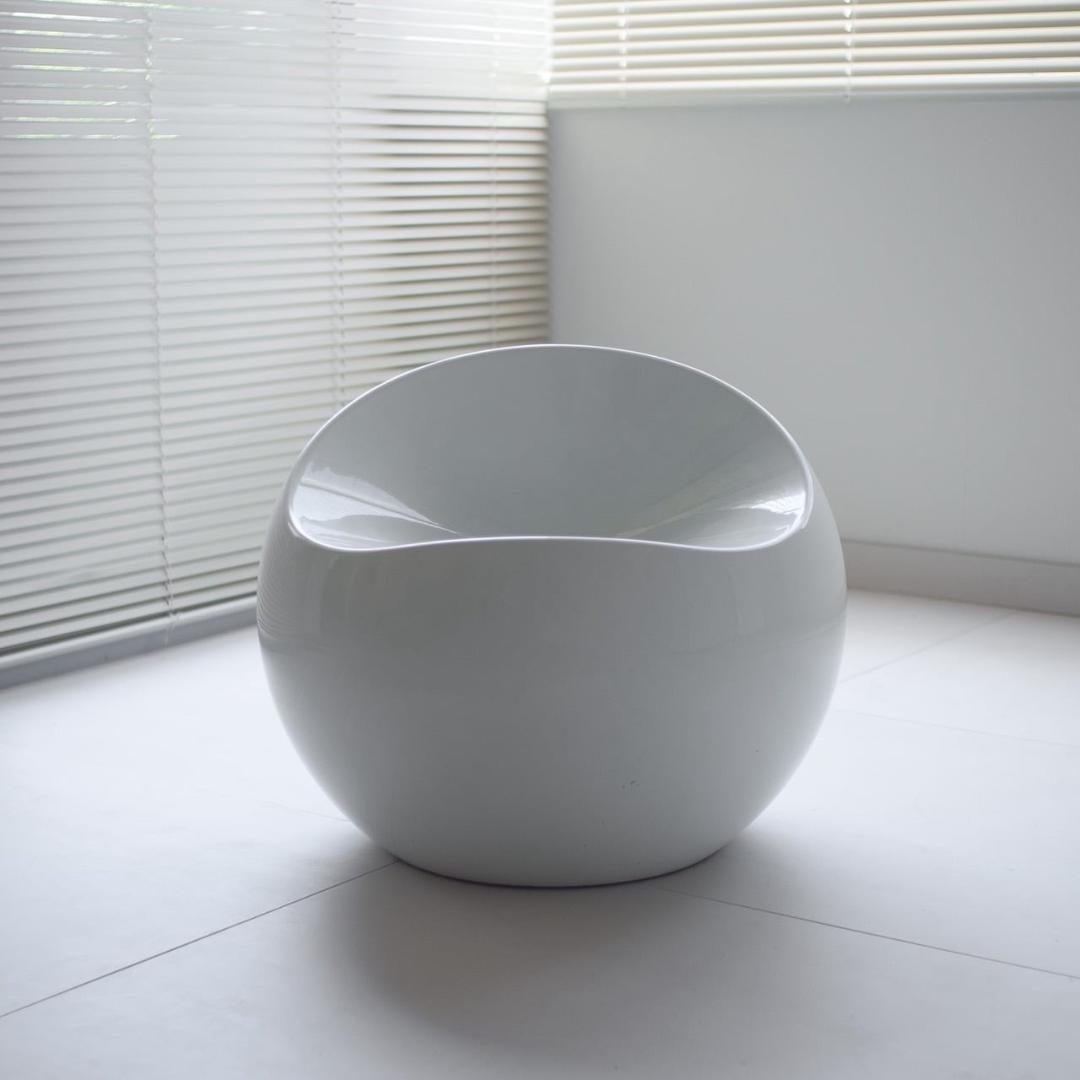 Finn Stone / フィンストーン ボールチェア 白