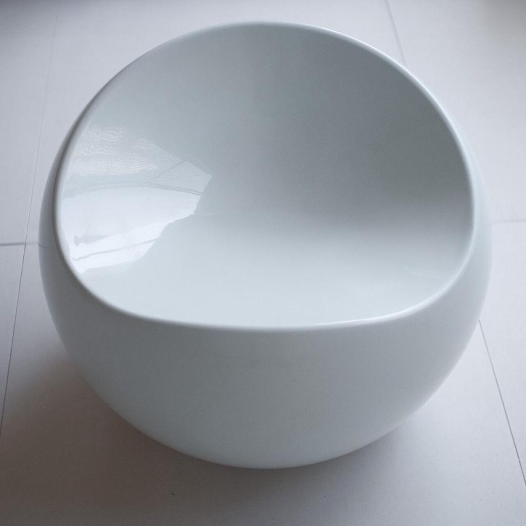 Finn Stone / フィンストーン ボールチェア 白