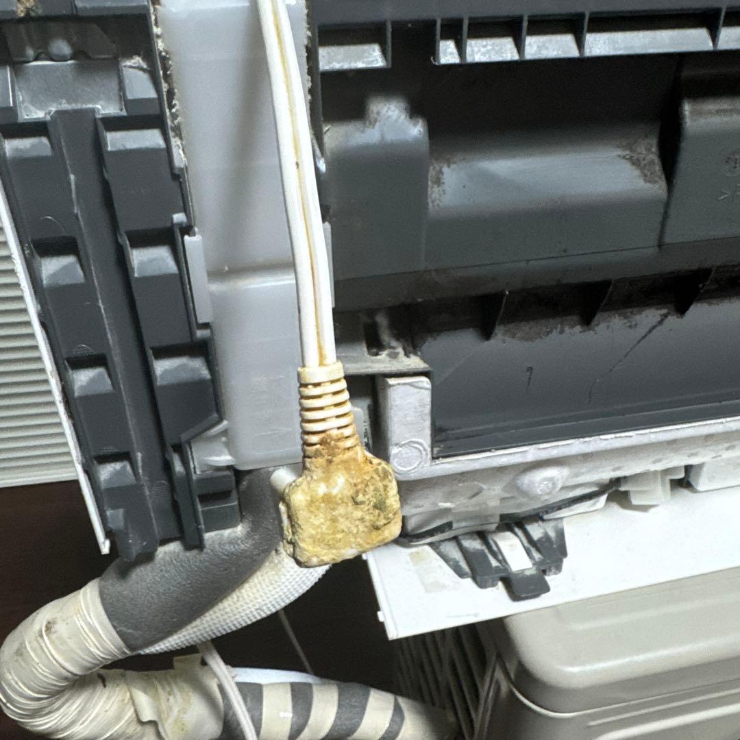 エアコン　容量2.2kw 6畳〜8畳向け　日立　しろくまくん　RAS-DT22K