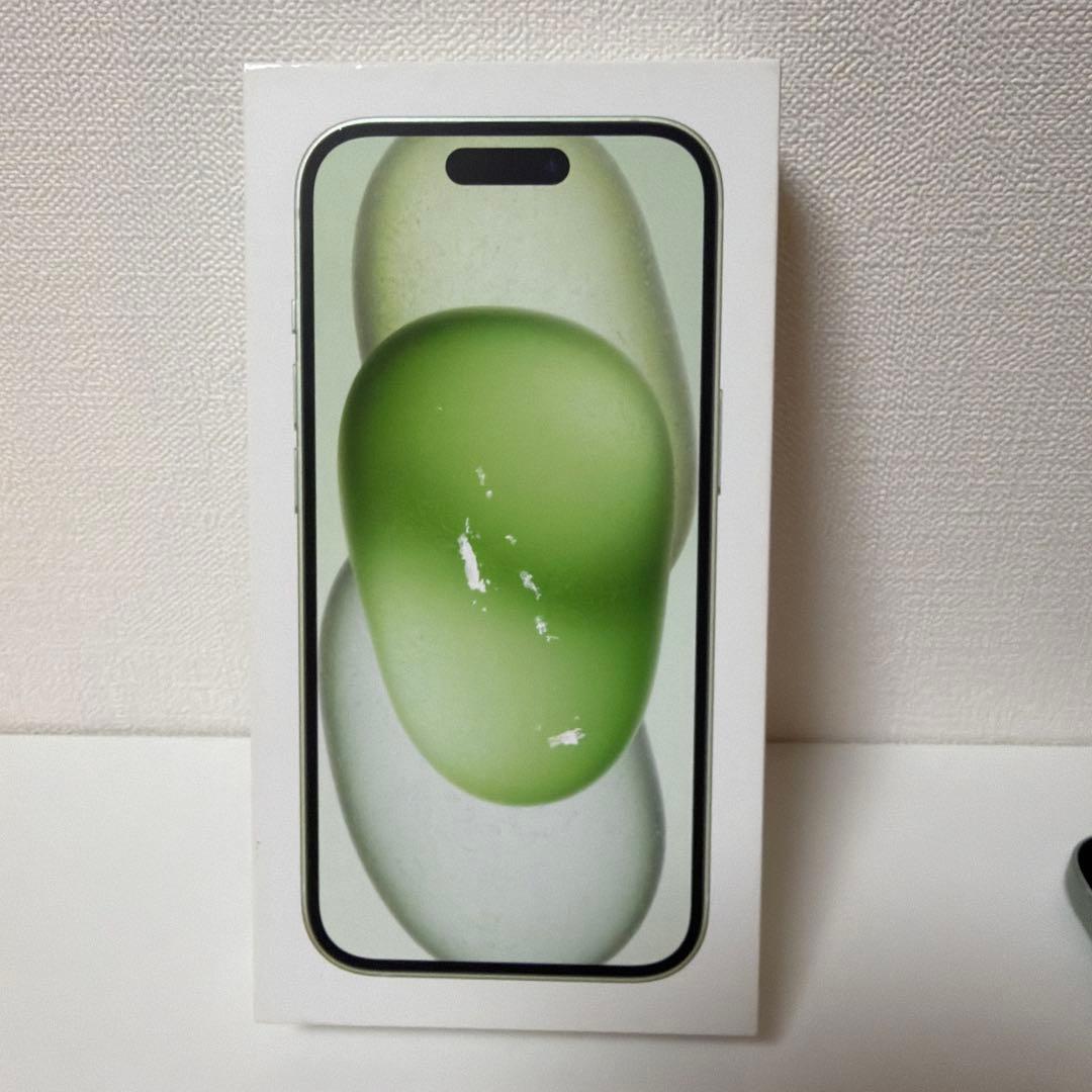 iPhone15 256GB 香港版 緑 デュアルSIM シャッター音無 90%