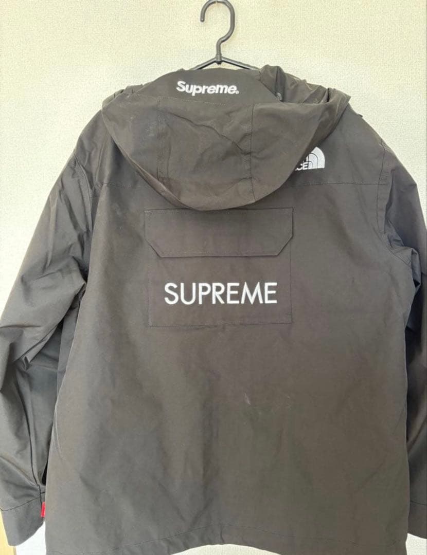 supreme × ノースフェイス マウンテンパーカー