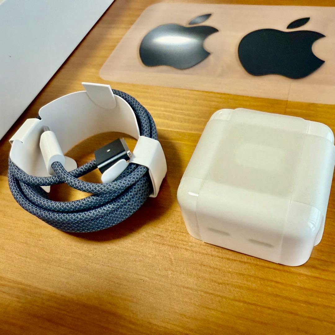 MacBook Air M2 512GB ミッドナイト　ケーブル　未使用