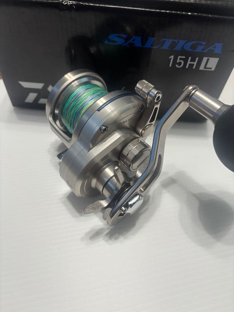 本日限定値下げ‼️ダイワ ソルティガ15H L リール
