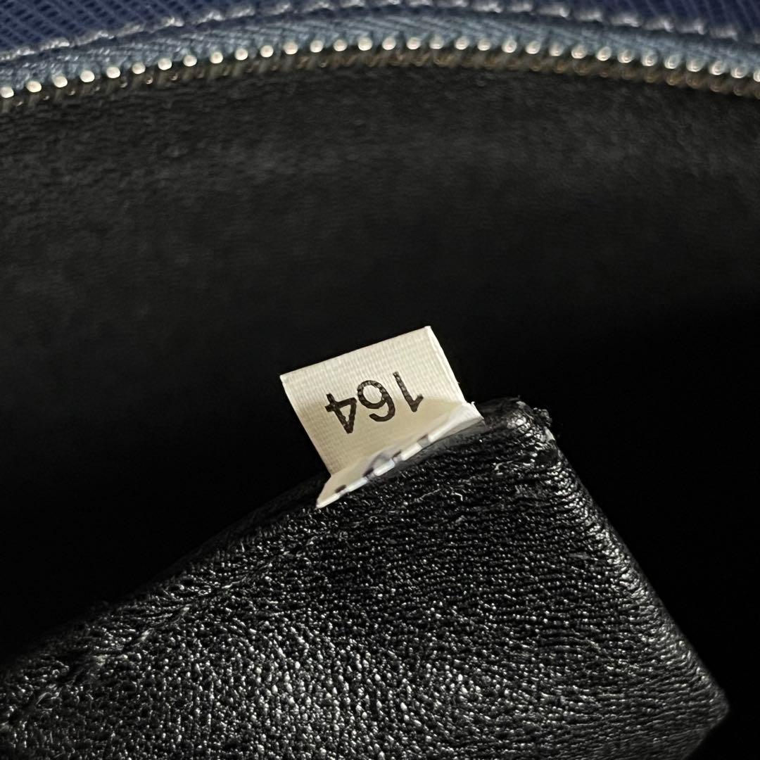 プラダ 現行 ネイビー レザー ビジネスバッグ サフィアーノ