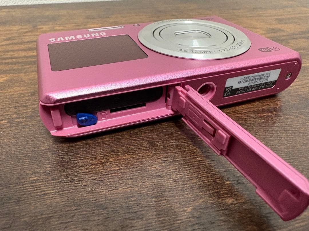 デジタルカメラ　サムスン　DV150F ピンク