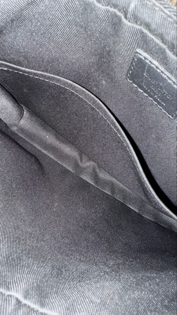 ルイ・ヴィトン（Louis Vuitton）トリオ・メッセンジャー