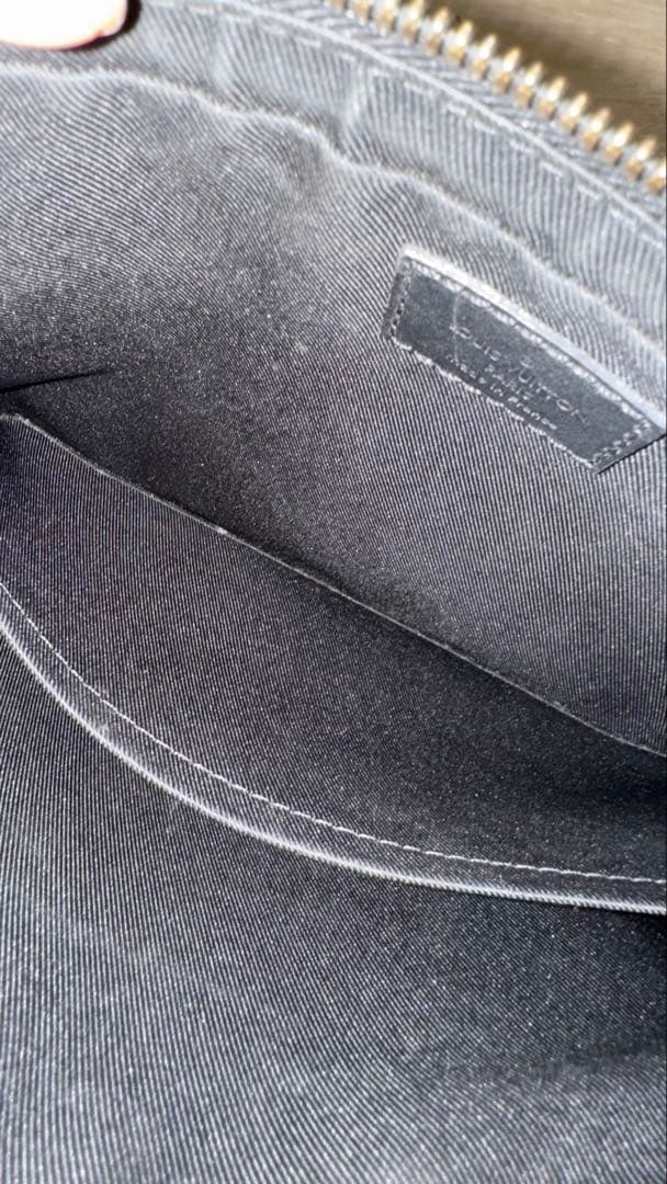 ルイ・ヴィトン（Louis Vuitton）トリオ・メッセンジャー