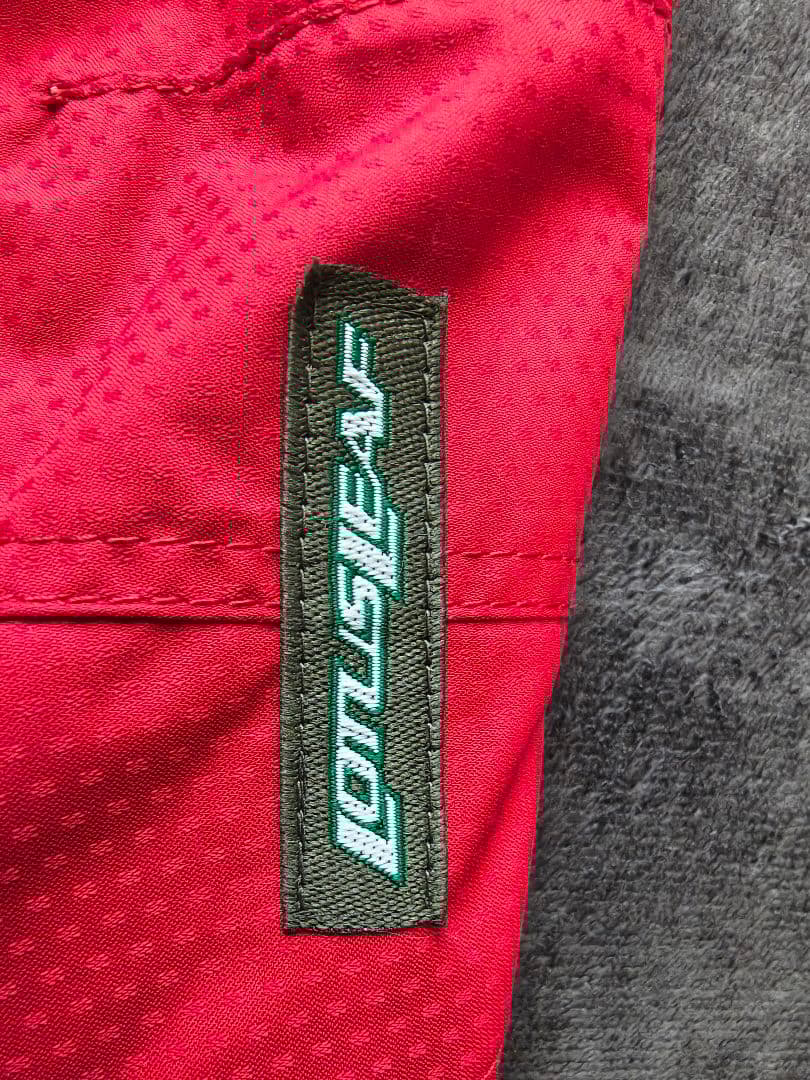 MIZUNO スキー・ボードウェアセット（ブレスサーモ）使用２回【送料無料】