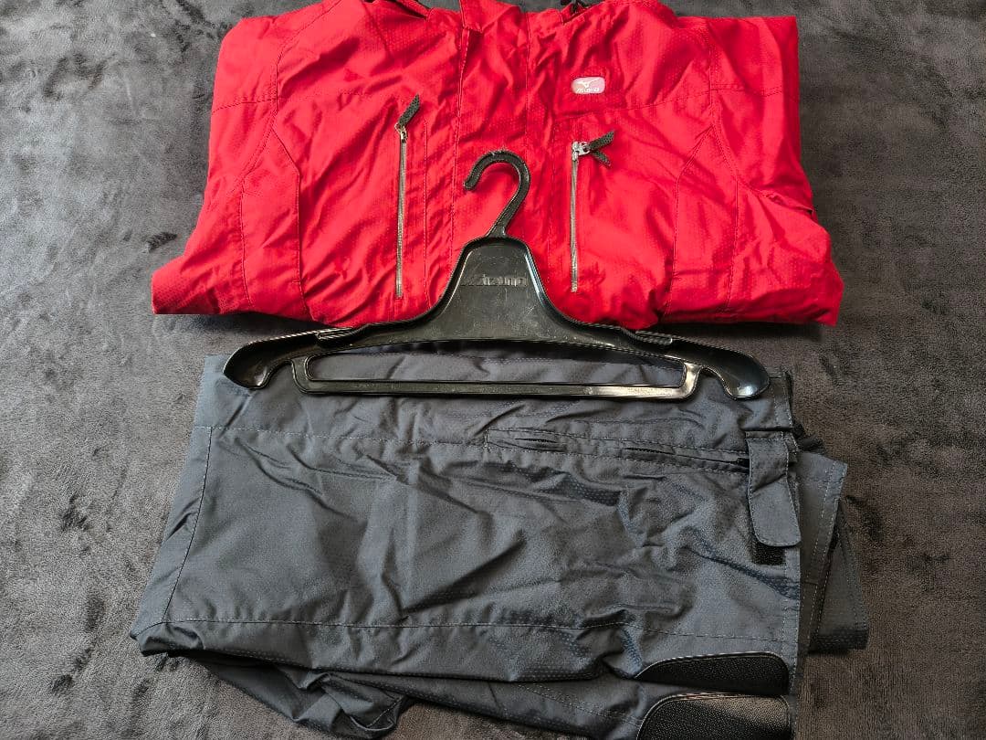 MIZUNO スキー・ボードウェアセット（ブレスサーモ）使用２回【送料無料】