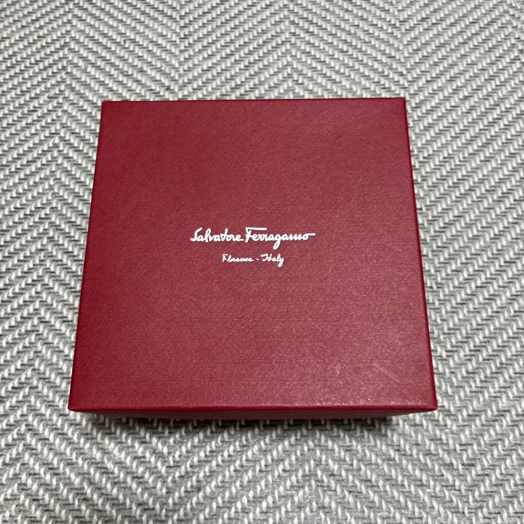 Salvatore Ferragamo レザー ベルト サイズ115 正規品中古