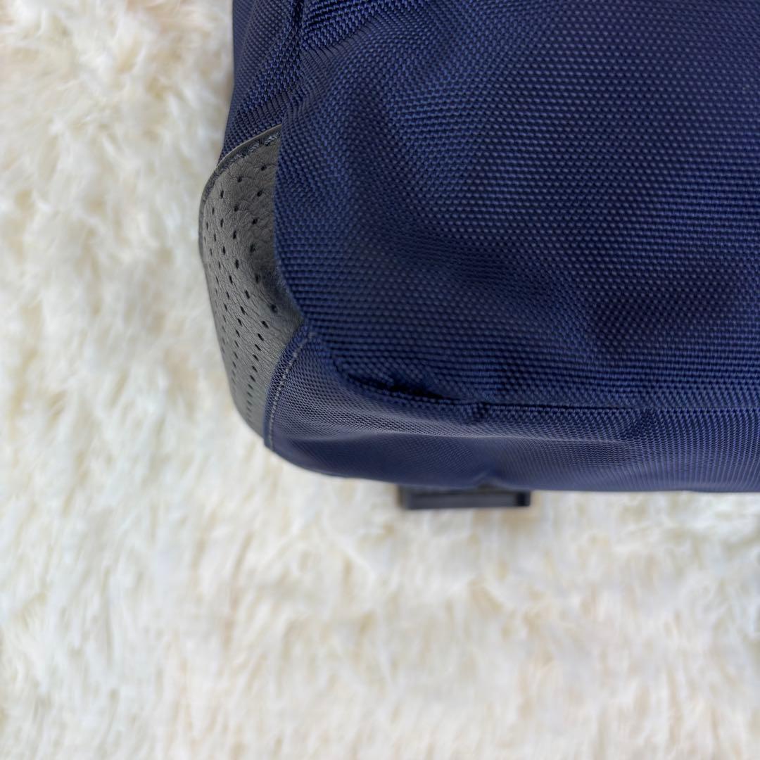 ★美品★ COACH ナイロン×レザー メッセンジャーバッグ シグネチャーベルト