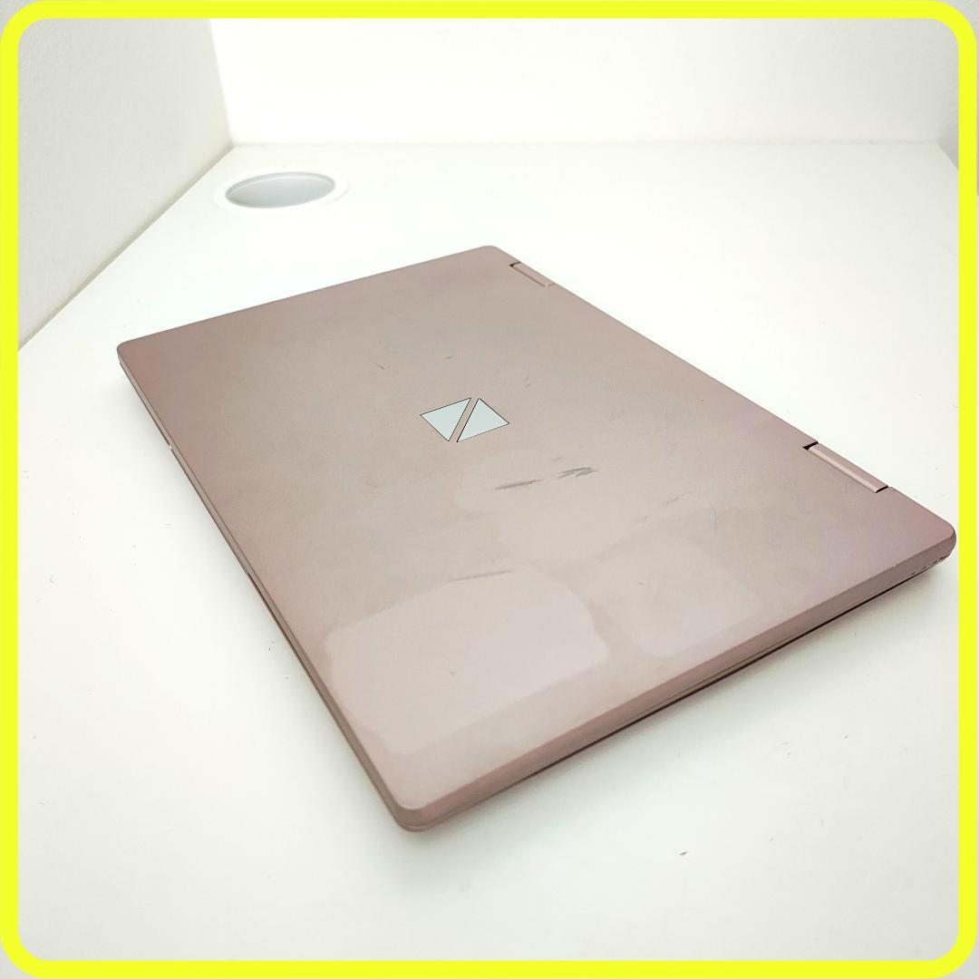 薄型軽量　windows11ノートパソコン⭐️SSD　office　カメラ825