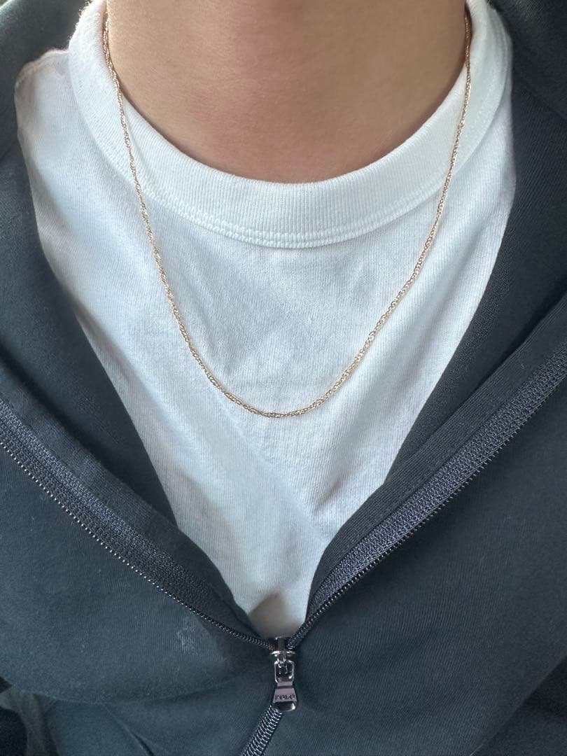 【刻印あり】18Kネックレス　スクリュー