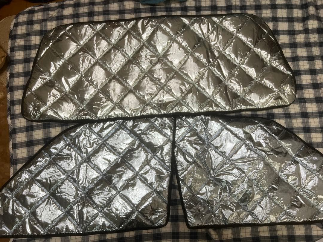 アイズ ランクル80 断念シェード車中泊 全窓対応