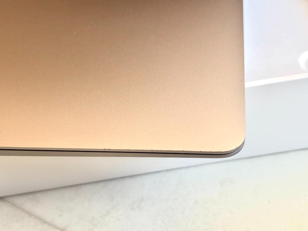 MacBook Air M1 16GBメモリ / 512GB SSD