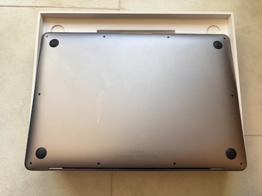 MacBook Air M1 16GBメモリ / 512GB SSD