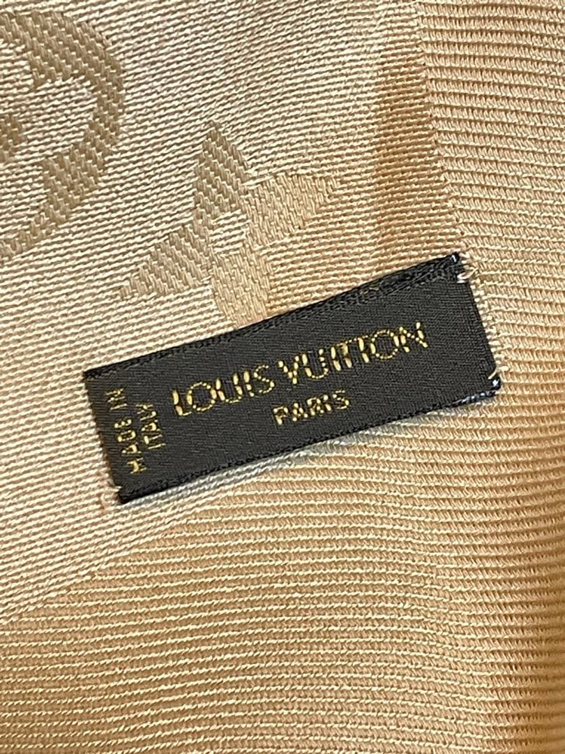 LOUIS VUITTONルイヴィトン　モノグラム　大判ストール　❤︎