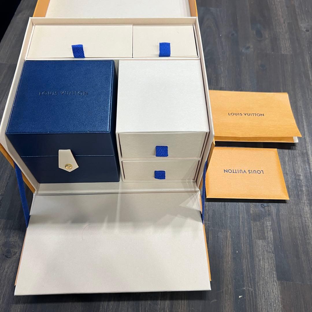 ルイヴィトン タンブール ホライゾン ライトアップ ブラック C006110