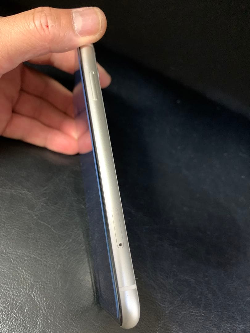 shiba　iPhone11 128g ホワイト　本体のみ