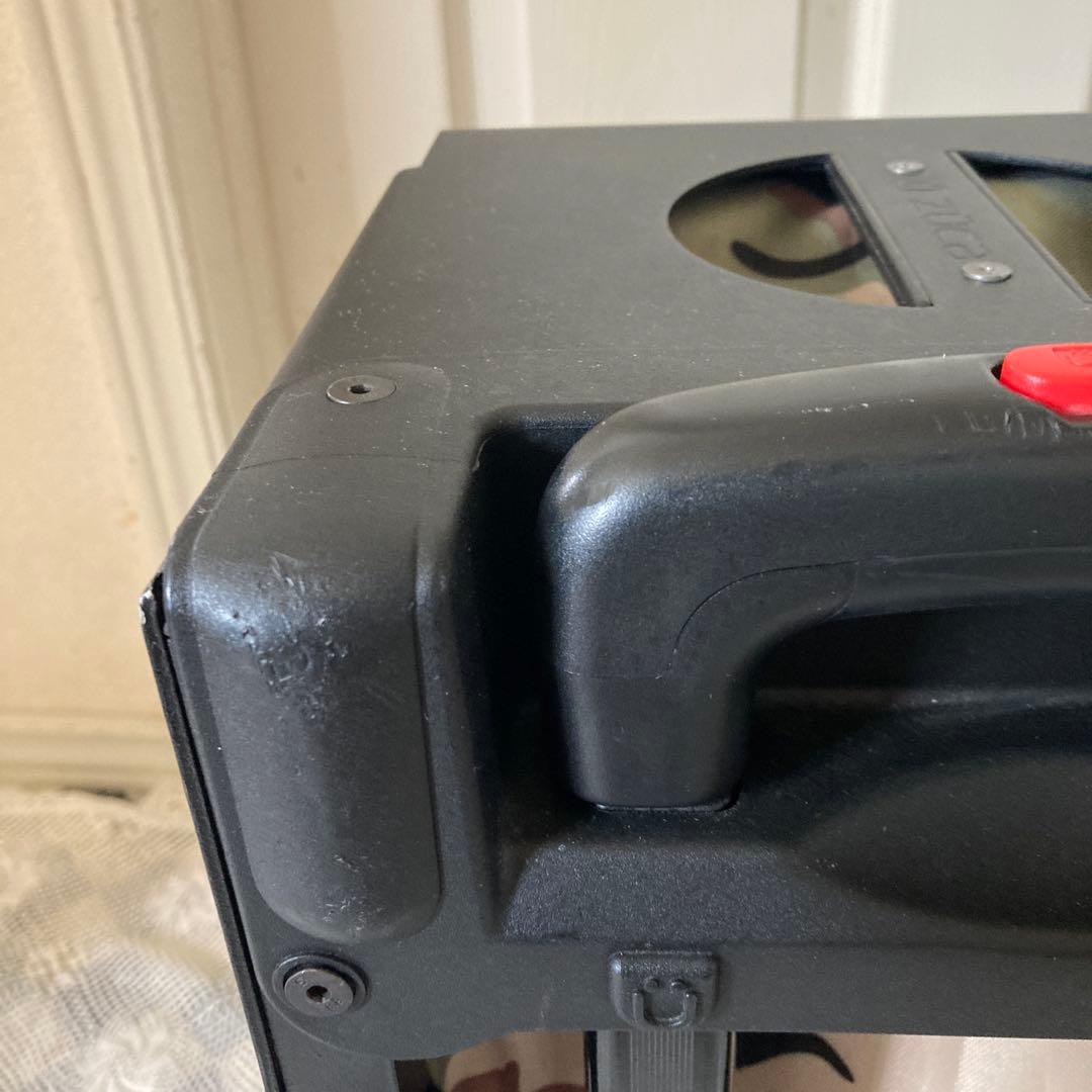 ズーカZUCA 座れるキャリーバッグ カモフラージュ柄 キャリーカート 35L