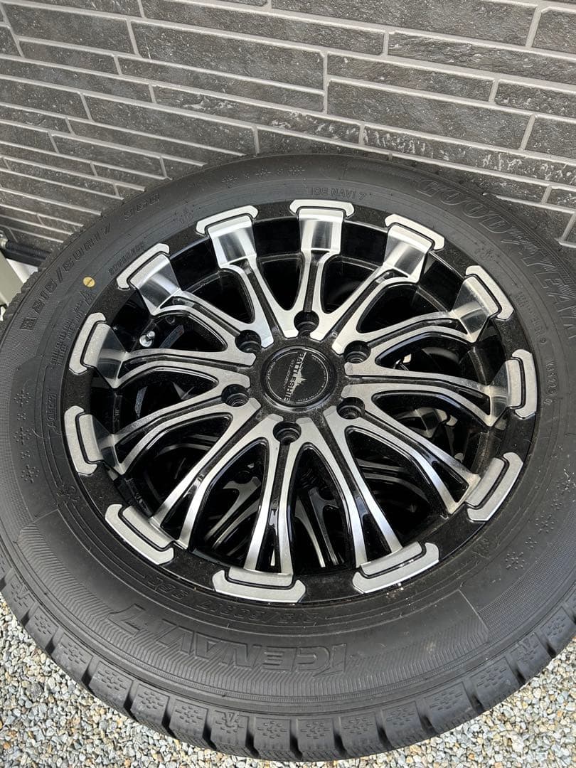 ハイエーススタットレスタイヤ4本セット