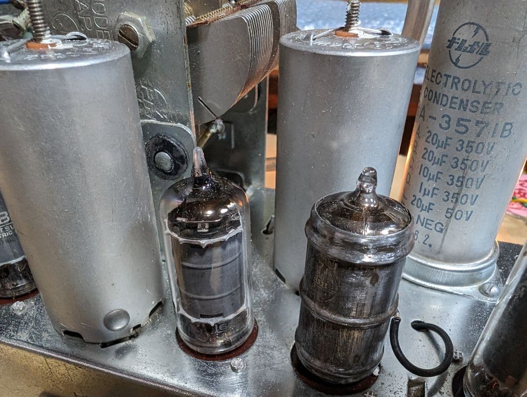 美品レトロ真空管ラジオアイ付　家族団らん　Bluetooth付　EA-670