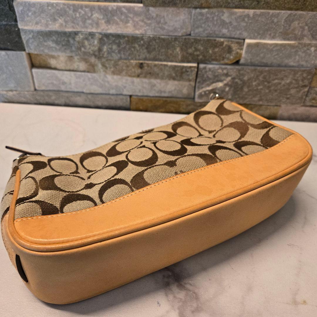 美品　COACH　コーチ　ポーチ　ハンドバッグ　キャンバス　レザー　シグネチャー