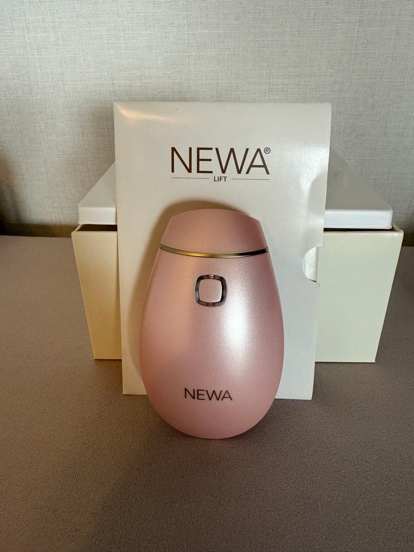NEWAリフト★ニューワリフト★美顔器★箱、説明書