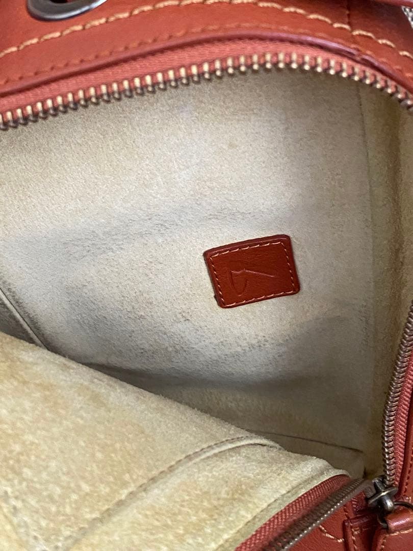 土屋鞄　ボディバッグ　限定色ストーブオレンジ