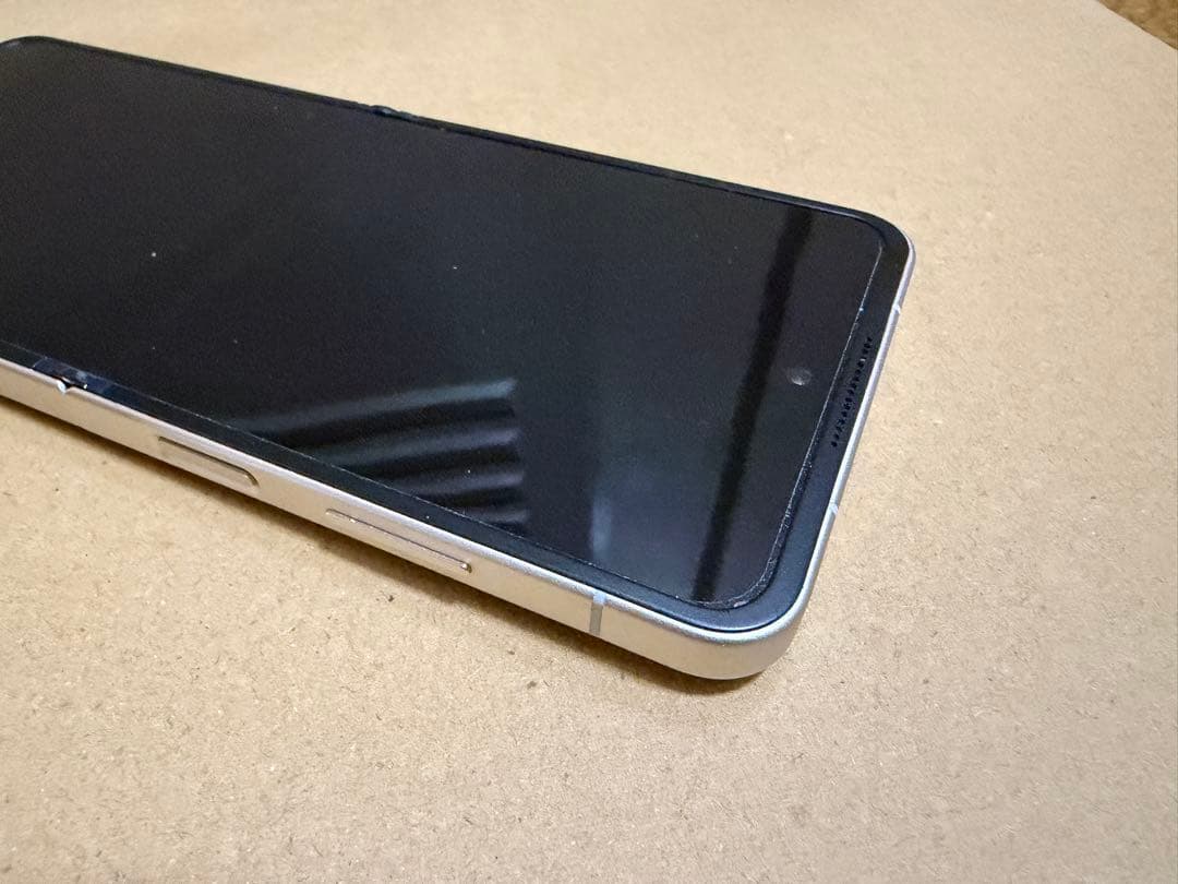 Libero Flip スマートフォン 128gb ゴールド ヒンジ欠けあり